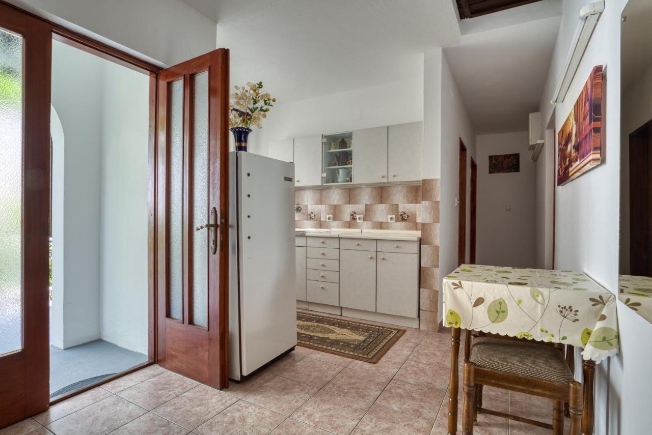 Guest House Vukovic Petrovac Exterior foto
