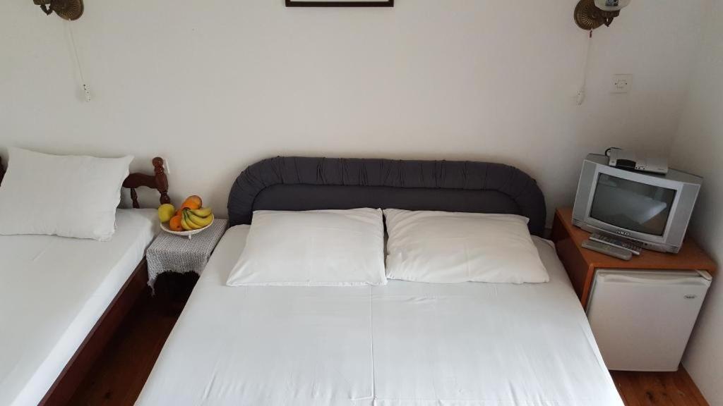 Guest House Vukovic Petrovac Habitación foto